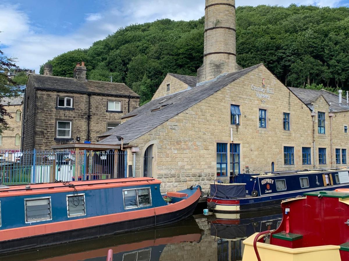 4 Bedroom Period Townhouse In The Heart Of Hebden Hebden Bridge Exterior photo