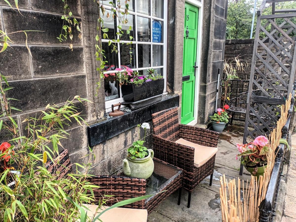 4 Bedroom Period Townhouse In The Heart Of Hebden Hebden Bridge Exterior photo